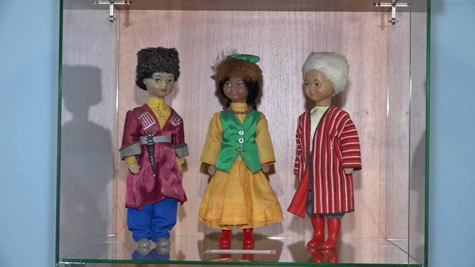 Выставка-кукол-в-Центральном3-0902.jpg