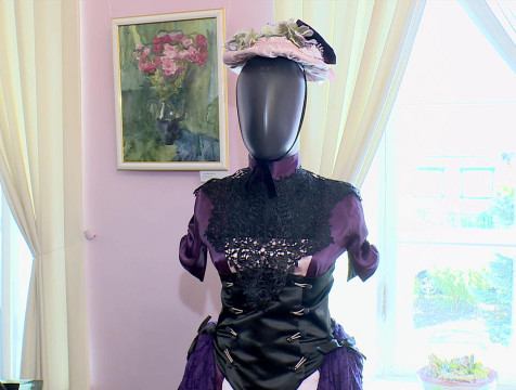 Образ Натальи Гончаровой в нарядах и цветах представили в Полотняном Заводе