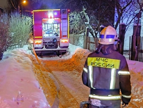 Два человека погибли при пожаре в Калуге