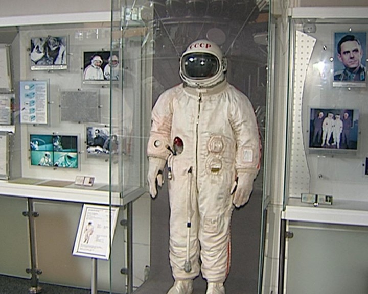 Первый-выход-человека-в-космос2-0318.jpg