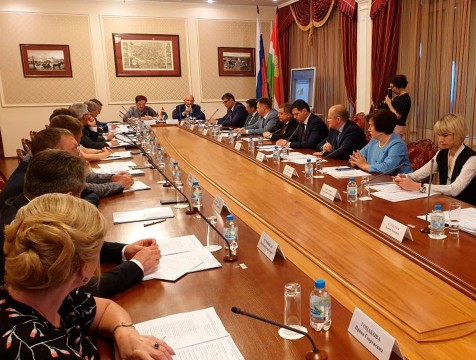 Депутаты Калужской и Томской областей договорились о сотрудничестве