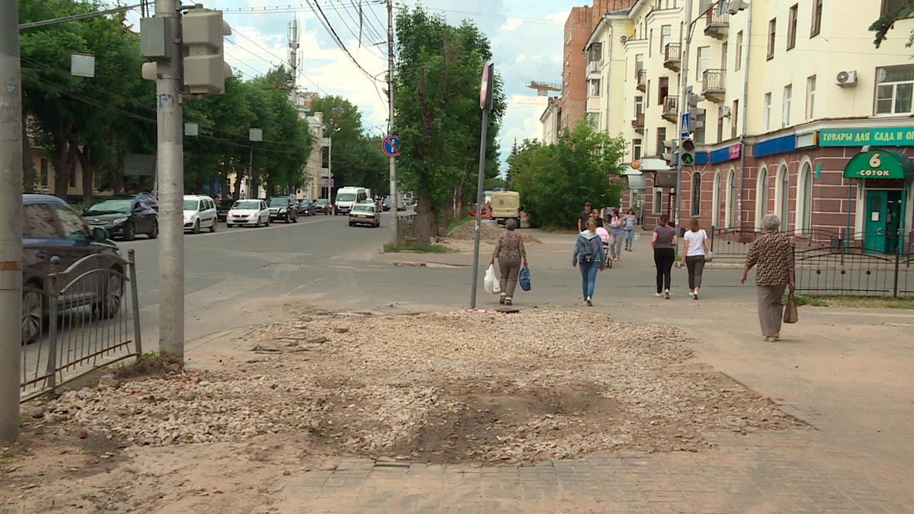 Дороги учреждения. Грозный фото улицы Дарвина.