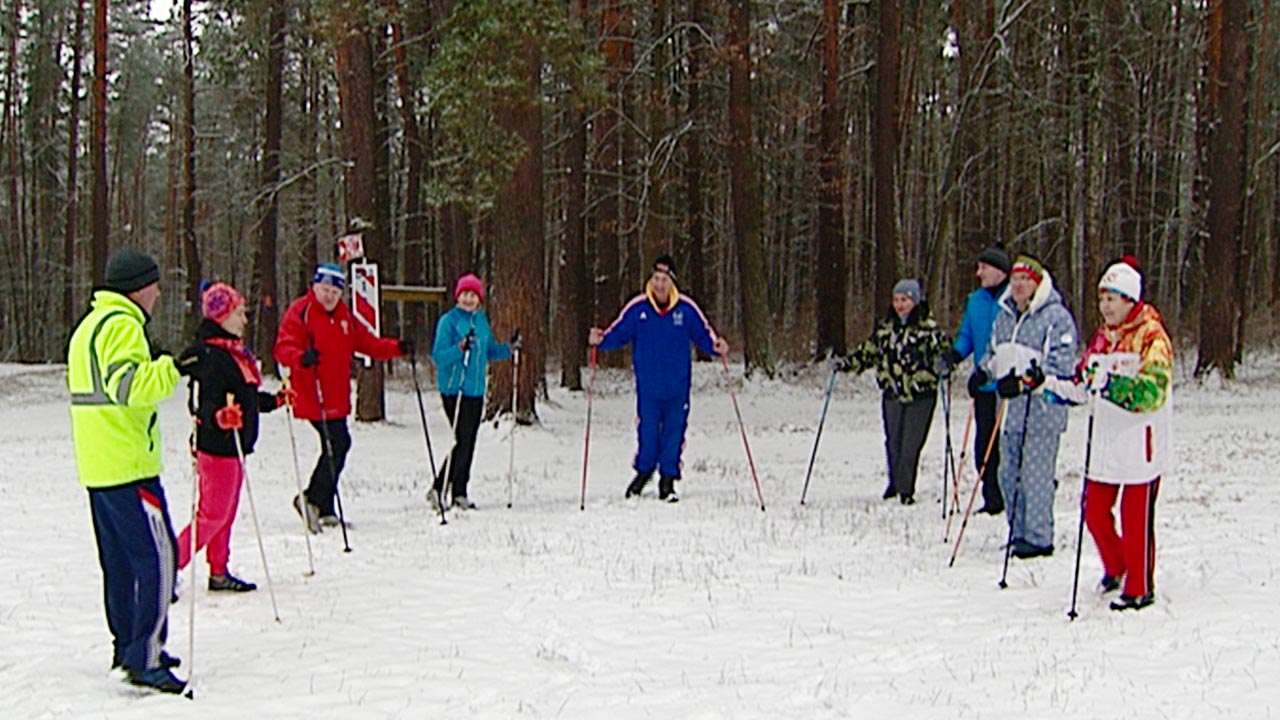 назовите дистанции первых соревнований по лыжным гонкам. лыжи соревнования. областные лыжные соревнования. фото с кузинских в мезени. долгощелье мезенского района архангельской области.