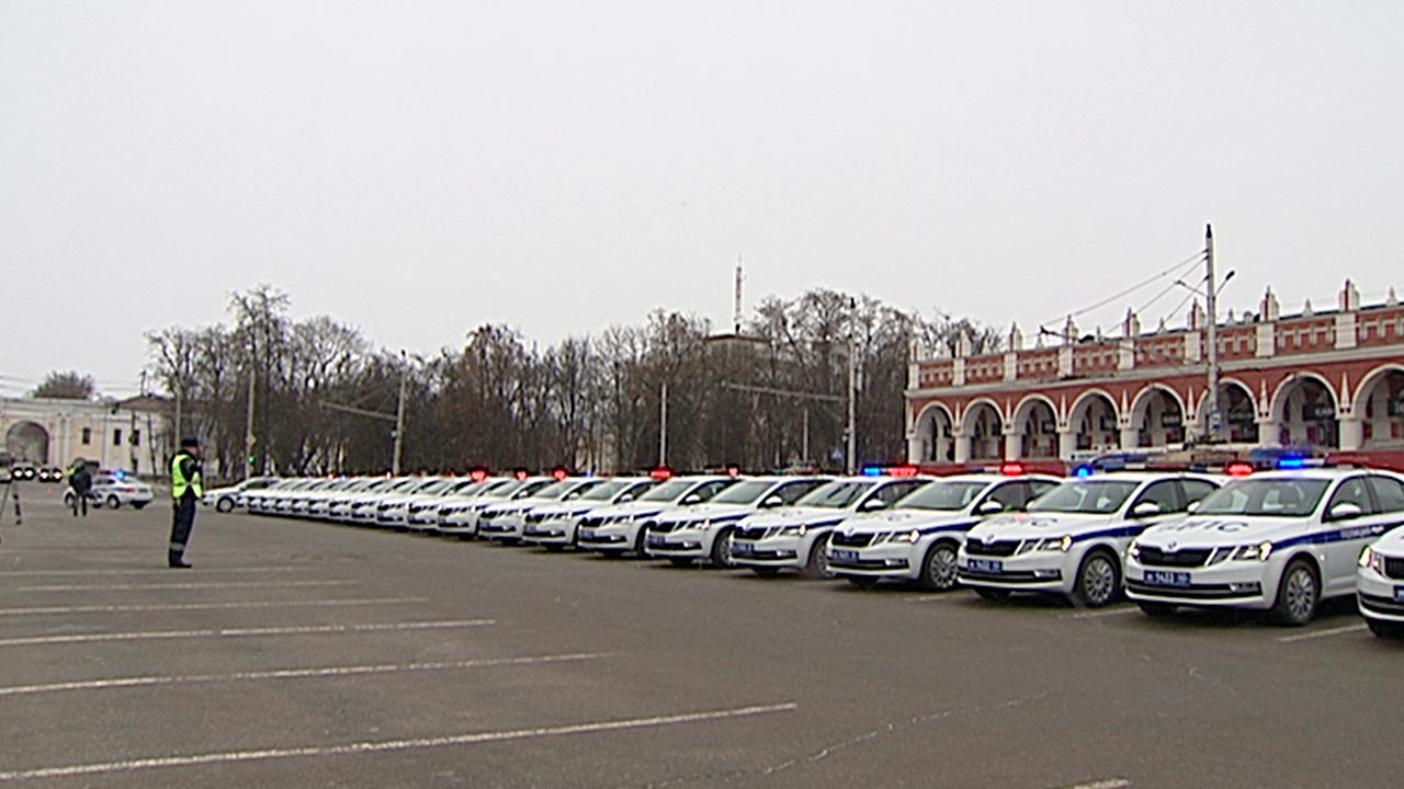 Парк дорожно-патрульной службы пополнился новыми авто