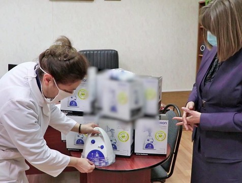 Сухиничской межрайонной больнице подарили медицинские приборы