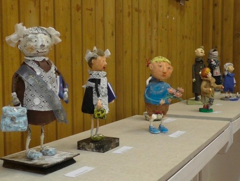 На создание интерьерных кукол Светлану Щетинину вдохновляют фантазии и реальные люди