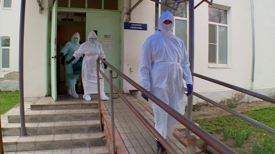 Врачи-скорой-эпидемия-0417.jpg