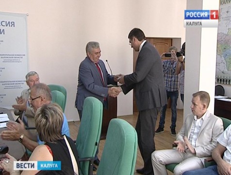 Удостоверения кандидатов в депутаты Госдумы получили 5 претендентов