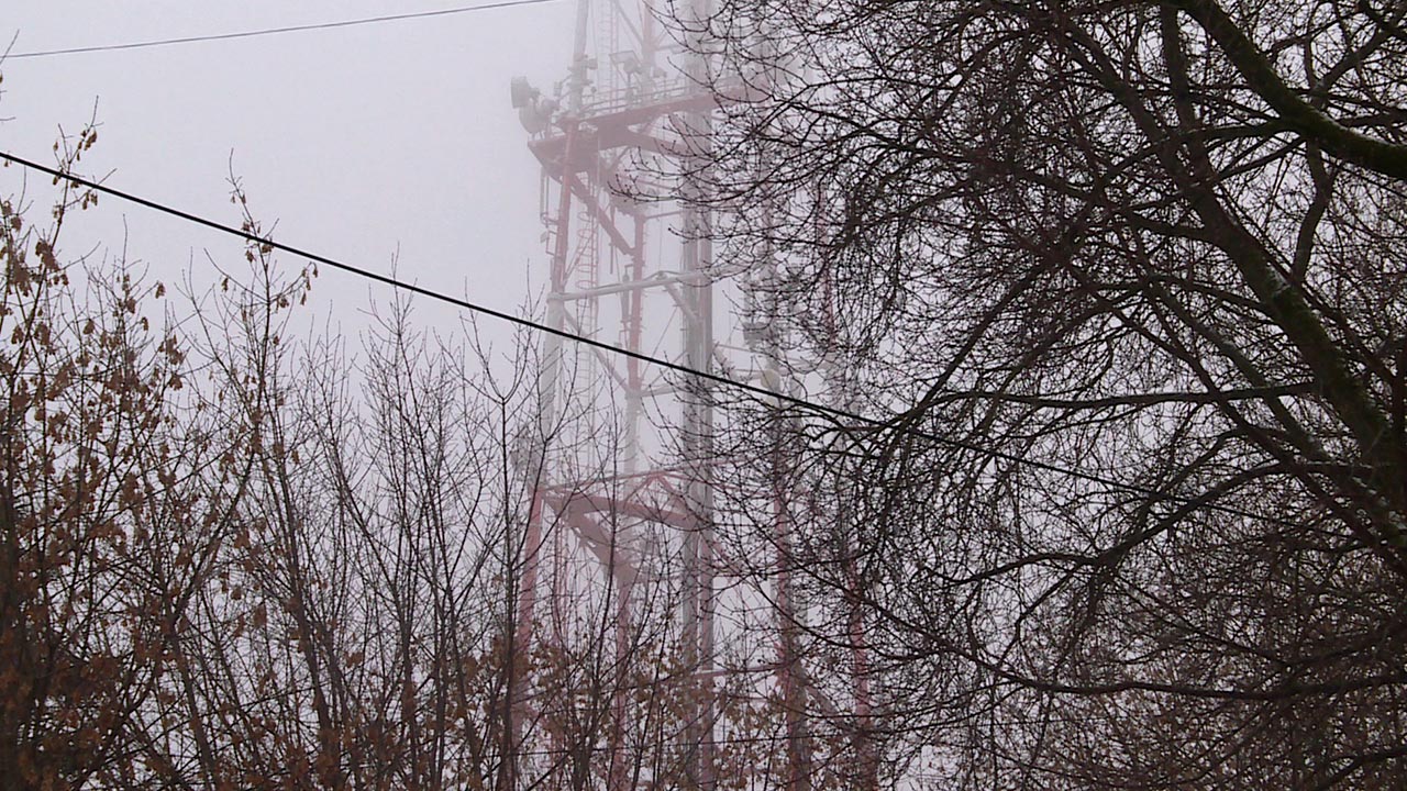 Калужская область дождь. Гололед Калуга. Багровый туман в Калуге. Ливни декабрь 2022. Багровый туман в Калуге фото.