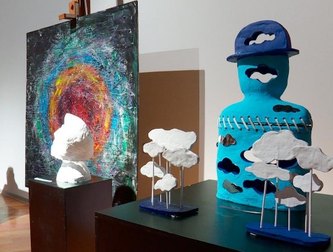 Скульптуры, созданные по мотивам творчества известных художников, показали в ИКЦ