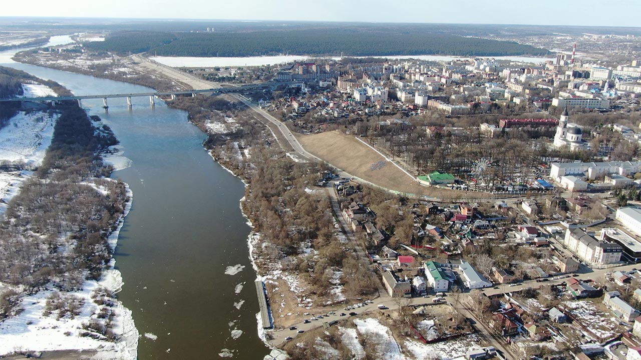 Река Ока в Калуге освободилась ото льда