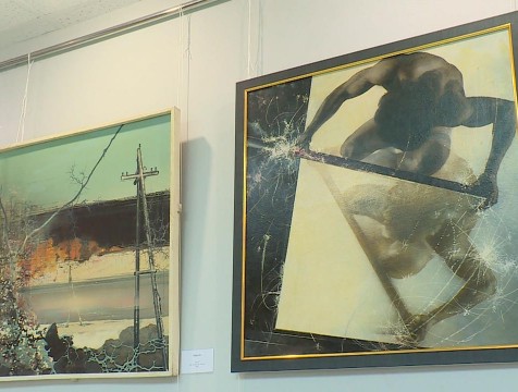 Более 100 картин представили на выставке Сахарова