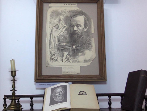 Выставка, посвященная 200-летию Достоевского, открылась в Козельске