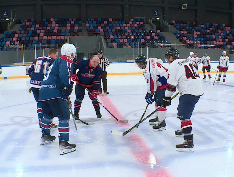 Хоккеисты региона почтили память тренера Сергея Литвинова любительскими турнирами