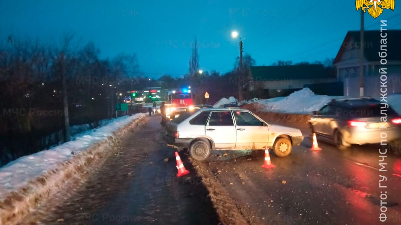 В массовом ДТП в Кондрове пострадали несколько человек