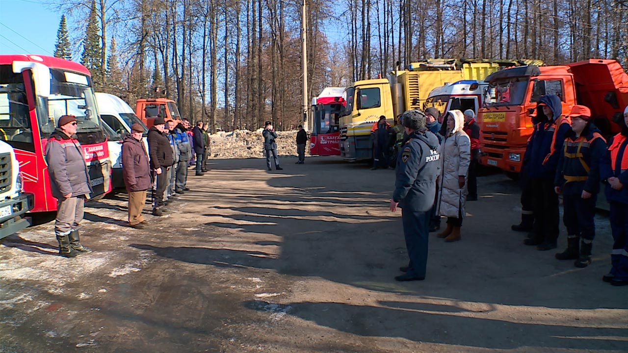 Калужскую технику проверили на готовность к паводкам