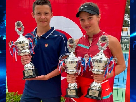 Обнинчанка Мария Тэнасэ взяла два «золота» на соревнованиях по большому теннису в Турции