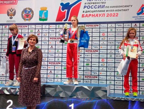 Обнинчанка стала лучшей на первенстве и чемпионате России по кикбоксингу