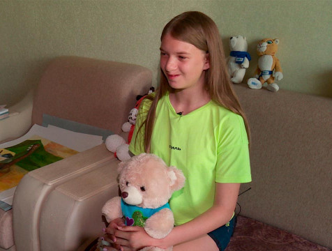 13-летняя Настя Макеева из Сухиничей ждет вашей помощи