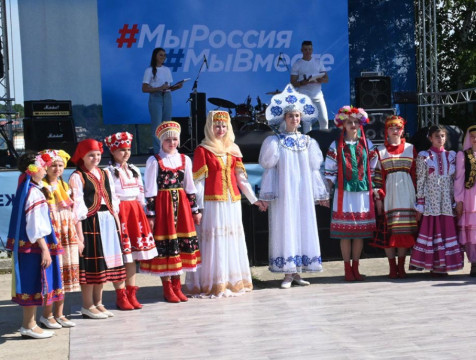 Почти 3 тысяч человек приняли участие в открытии фестиваля 