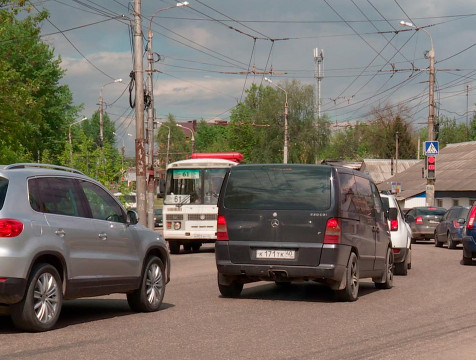 Очередной ямочный ремонт на калужских Синих мостах проведут в июле