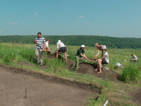 Калужские археологи приступили к раскопкам Любутского городища