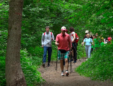 Калужан зовут присоединиться к группе любителей скандинавской ходьбы