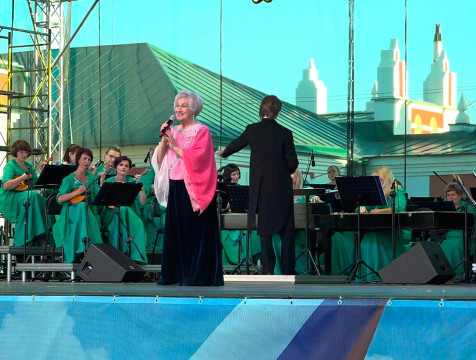 78-летие образования Калужской области отметили концертом в Гостином дворе