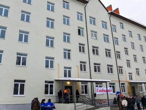 В четырех муниципалитетах региона построят дома для сирот