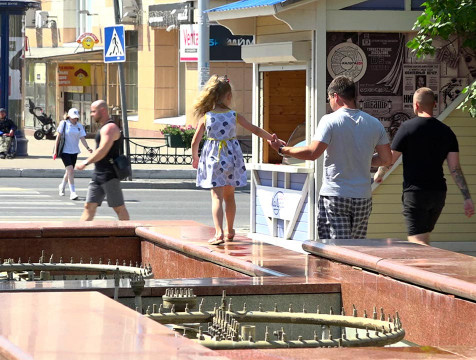 Дожди с грозами ослабят жару во второй половине недели