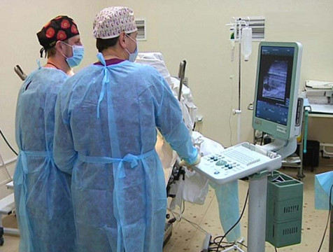 Обнинские врачи провели уникальную операцию по удалению рака щитовидной железы