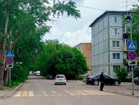 Грузовикам запретили останавливаться на улице Пестеля в Калуге