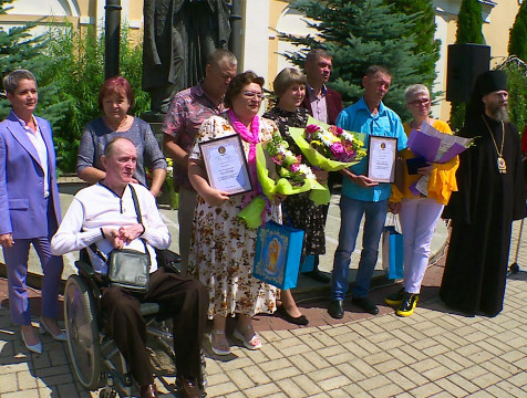 Калужским семьям вручили медали 