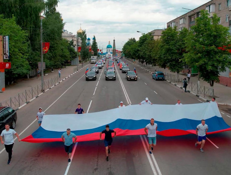 Около 700 жителей Малоярославца пришли на митинг в поддержку спецоперации на Украине