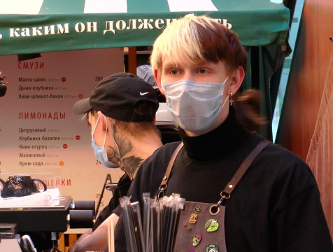 Калужанам рекомендовано вернуться к ношению масок