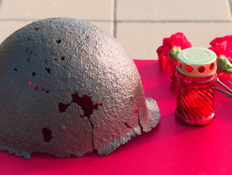 Разыскиваются родственники Ивана Тихонова, погибшего в бою под Смоленском