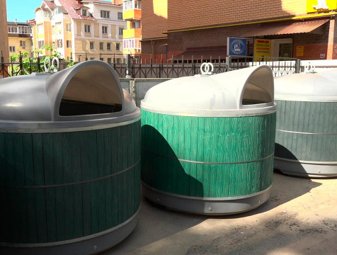 Вандалы уничтожили 37 мусорных контейнеров