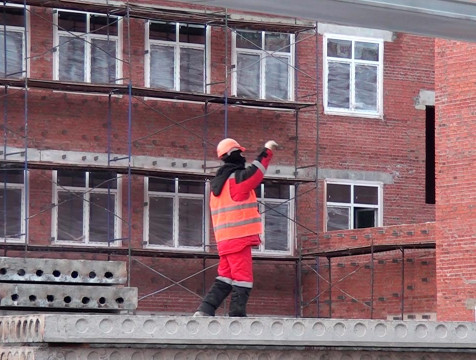 Планы по жилищному строительству выполнены более чем на 50%