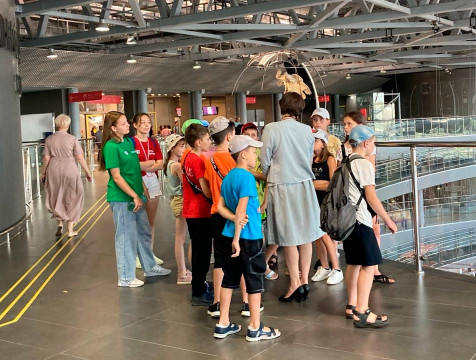 Школьники с Донбасса посетили музей истории космонавтики