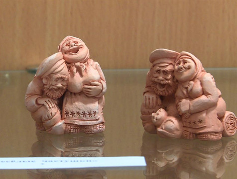 Выставка глиняных фигурок мастера из Ульяновского района открылась в Калуге