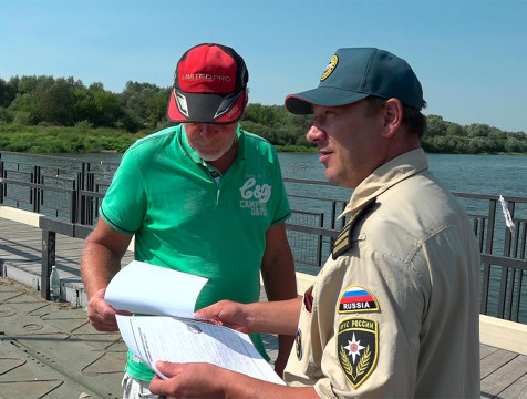 О правилах поведения на воде и в лесу напомнили калужские спасатели