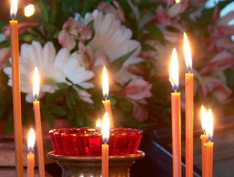 Православные верующие отмечают Ореховый Спас