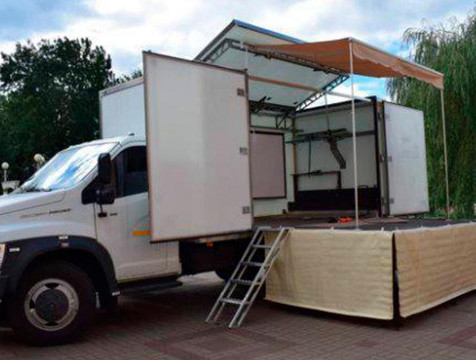 Сухиничский район получил мобильный автоклуб