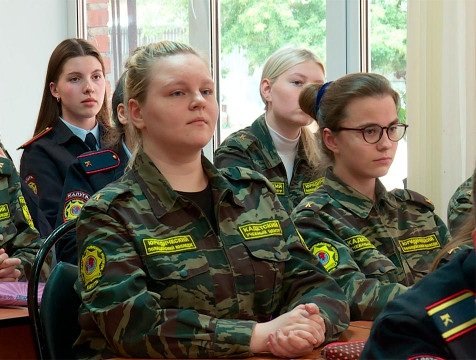 Полицейские Калуги рассказали студентам о борьбе с терроризмом