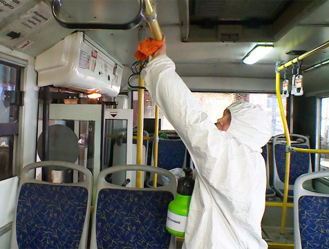 Общественный транспорт Калуги продолжают ежедневно дезинфицировать