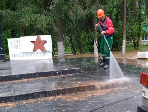 34 военных памятника очистили и отреставрировали в Калуге
