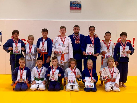 15 медалей завоевали обнинские дзюдоисты на межрегиональном турнире