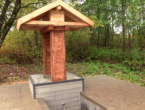 Сельский родник восстановили в Медынском районе