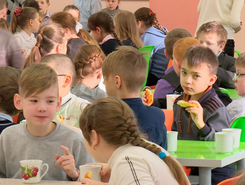 Семьи мобилизованных калужан освободили от платы за детсады и школьные обеды