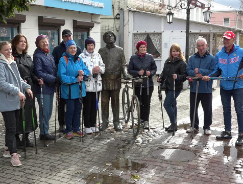 Калужские любители скандинавской ходьбы прошли по местам Циолковского